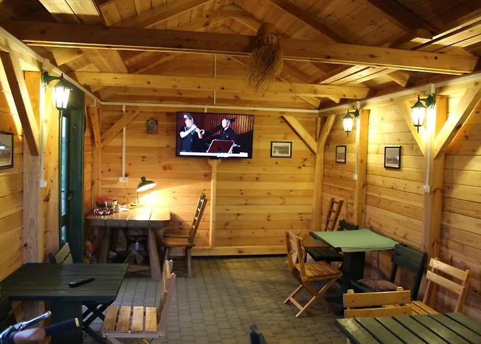 威拉吉泽拉旅馆 * Jastrzębia Góra